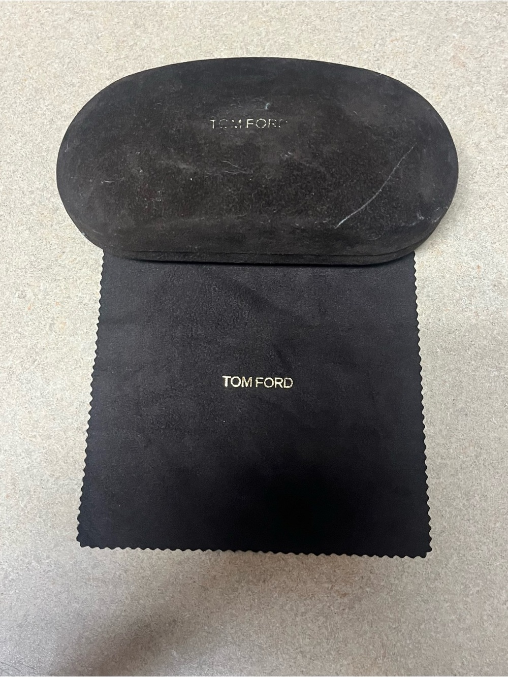 Tom Ford Sunglasses Eyeglasses Medium Velvet Hard Case w/ Cleaning Cloth